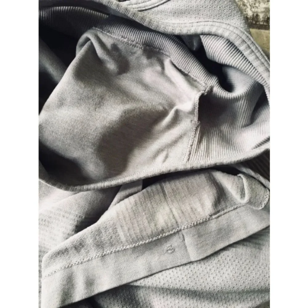 LULULEMON Seamlessly Covered Racer Front Tank Grey 6